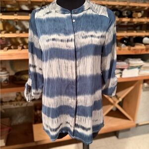 Lilla P Blue White Ikat Stripe‎ Band Collar Button Up Blouse XS